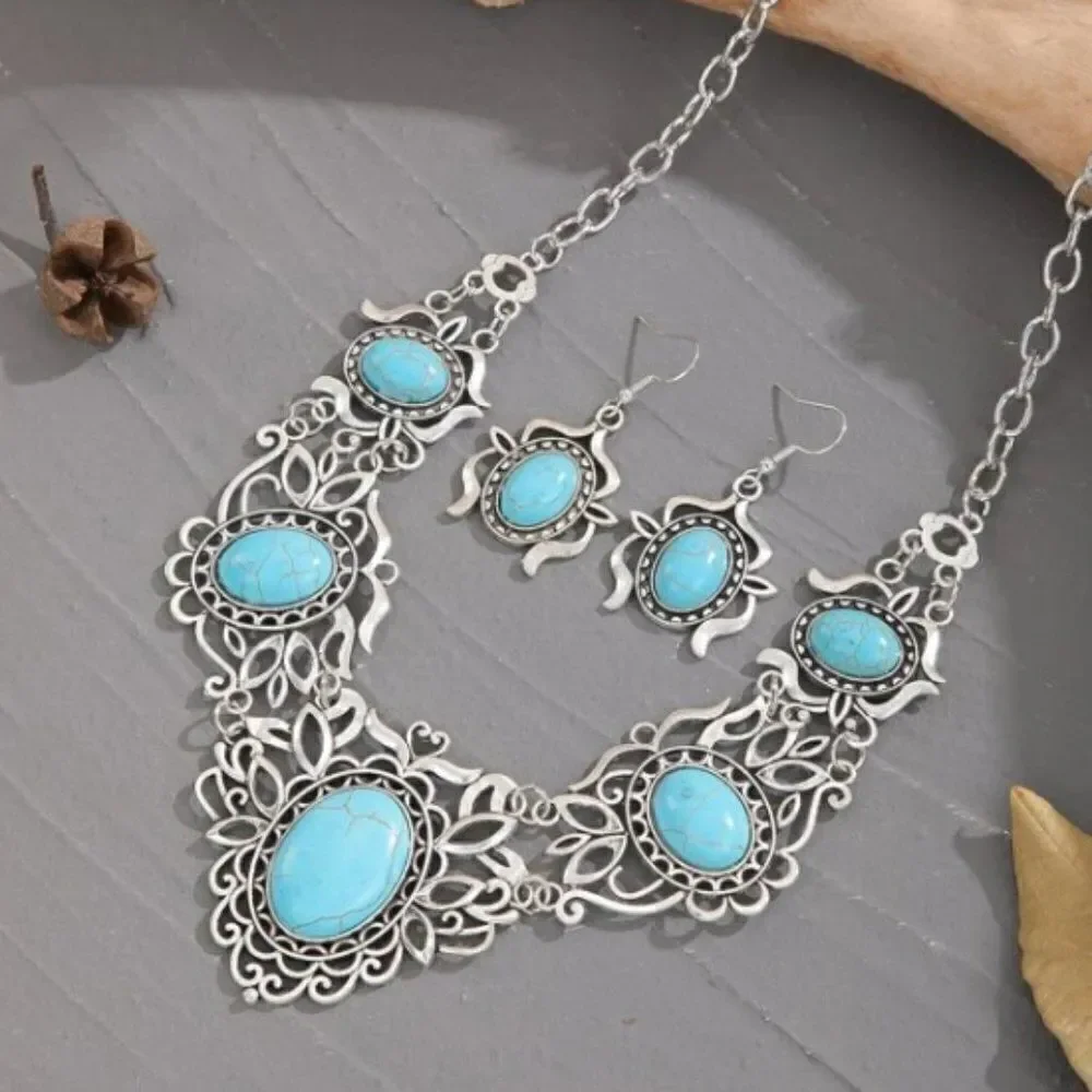 🔆 🆕 🔅 BoHo Turquoise Decor Stones l Necklace & Earrings Set🔅